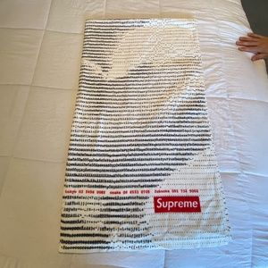 Supreme Towel